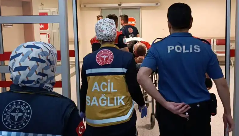 Dikkatsiz Sürücülerin Komşuluğunda Kaza! İki Yaralı