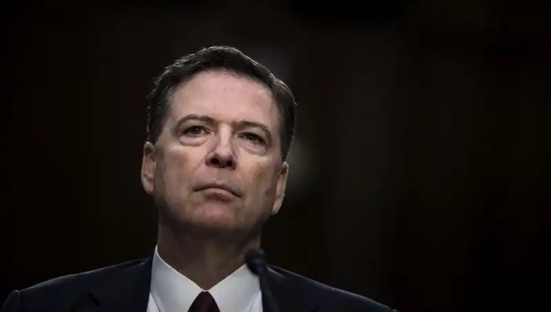 Eski FBI Şefi, Trump'a Dört Rakamla Tehditte Bulundu!