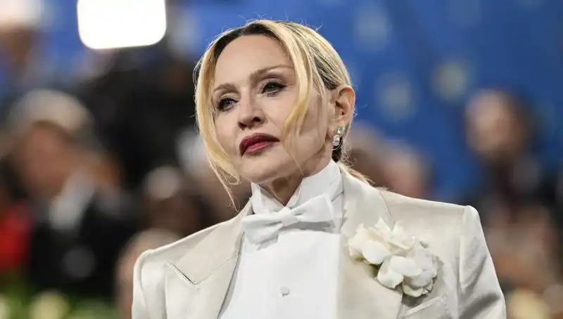 Madonna'nın Yeni Diyeti: Kanserle Mücadelede Devrim Mi Yarattı?