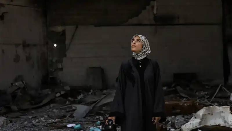 Gazze’de Öldürülen Foto Muhabir Fatma: Tanıklığı ve Duygusal Mirası