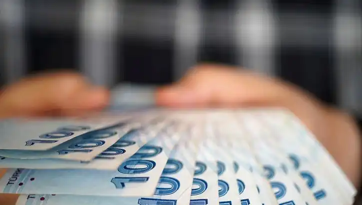Emekli Promosyonları 2025: Bankalar Ne Kadar Sunuyor?