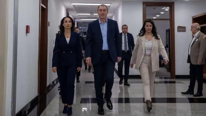 DEM Parti Heyetinin Önemli Siyasi Turu: Bugün İki Kritik Toplantı Gerçekleşecek
