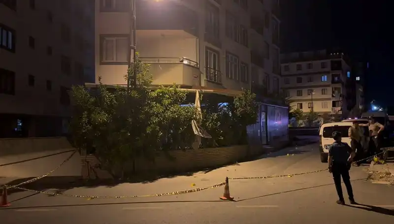 İstanbul'da Kafeye Silahlı Saldırı: Olayın Perde Arkası Nedir?
