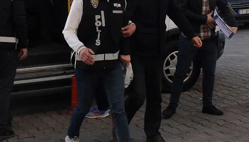 Samsun'da Uyuşturucu Operasyonu: İki Şüpheli Suçüstü Yakalandı!