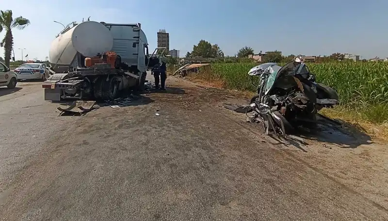 Adana'da Otomobil ve Kamyona Tanker Çarpması: Feci Kaza Detayları Ortaya Çıktı