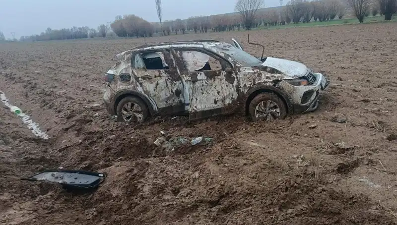 Şarampole Devrilen Otomobil Kazasında İki Kişi Yaralandı