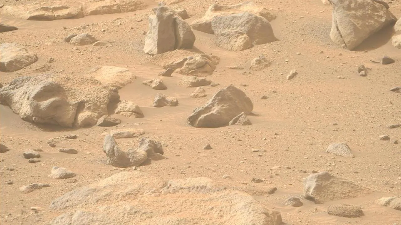 Mars’ta Gizemli Keşif: İnsan Yüzüne Benzeyen Yapı Şaşkınlık Yarattı!