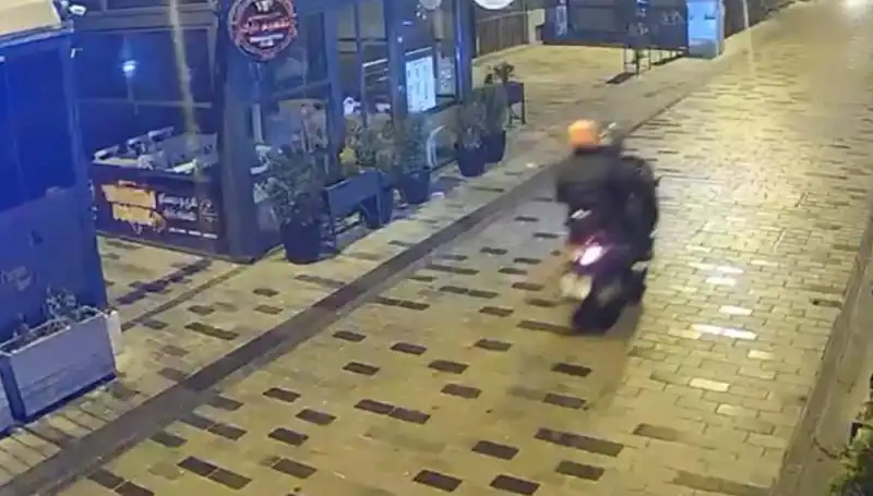 Gece Kulübünde Haraç Saldırısı: Torpil ve Silah Kullanıldı
