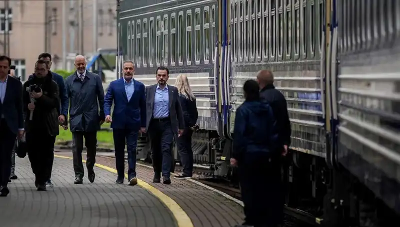 Dışişleri Bakanı Fidan, Ukrayna'daki Kritik Ziyaretini Tamamladı: Gelişmeler Neler?