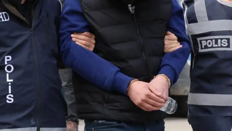 DAEŞ'e Yönelik 4 İlde Gerçekleştirilen Operasyon: 4 Kişi Gözaltında
