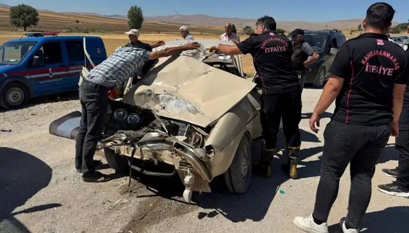 Kahramanmaraş'ta Kamyonet ve Otomobil Çarpıştı: Kazanın Ayrıntıları