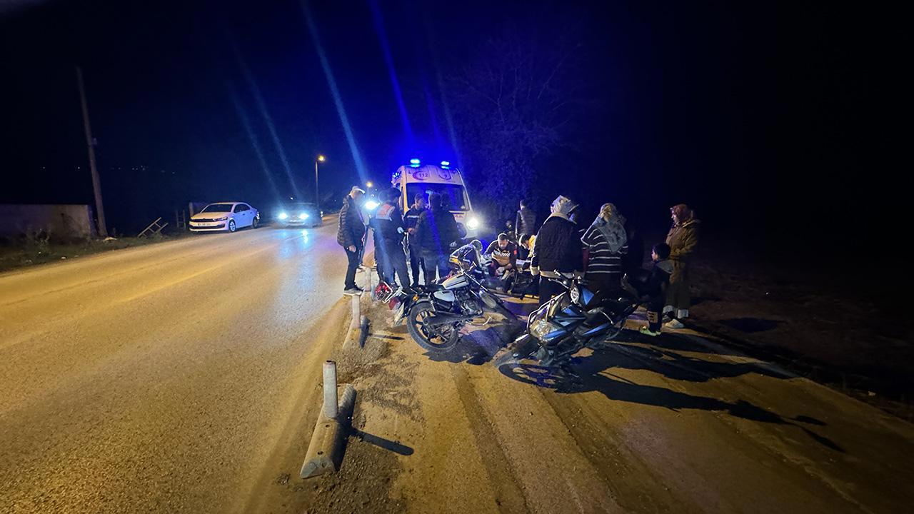 Motosikletlerin Karıştığı Kazalardan Birinde Yaralananlar Var