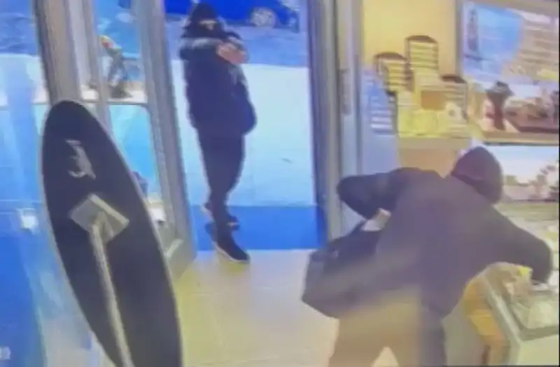 Ümraniye’de Maske Takımı Soygun Girişimi: Gözaltına Alınanlar Var!
