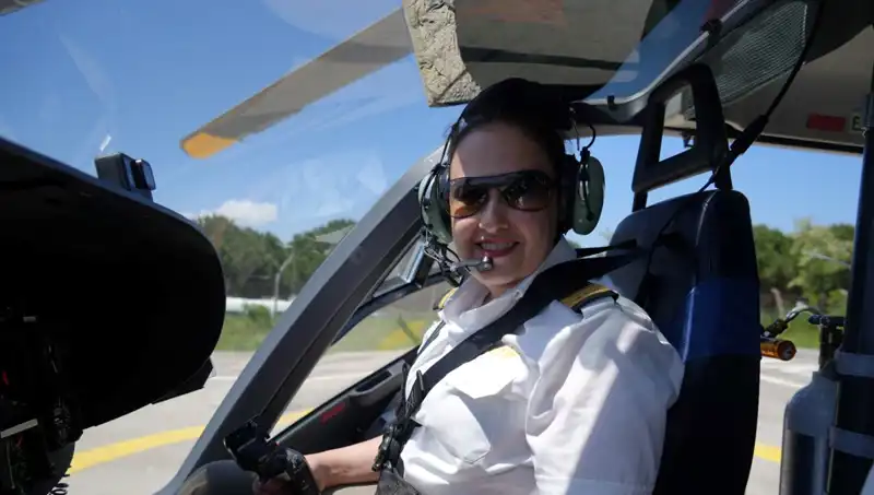 Türkiye'nin İlk Kadın Ambulans Helikopter Pilotunda İnanılmaz Motivasyon Hikayesi