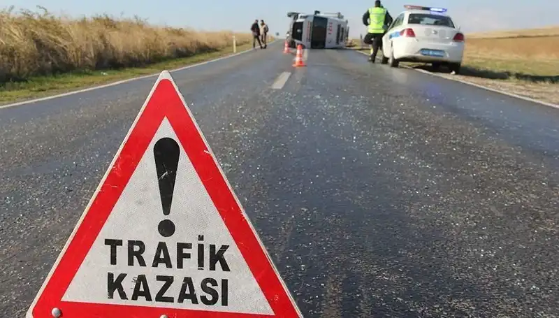 Niğde'de Feci Zincirleme Kaza: 16 Kişi Yaralandı