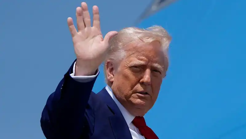 Trump'ın 77. Doğum Günü Kutlaması: 45 Milyon Dolarlık Pastanın Ayrıntıları