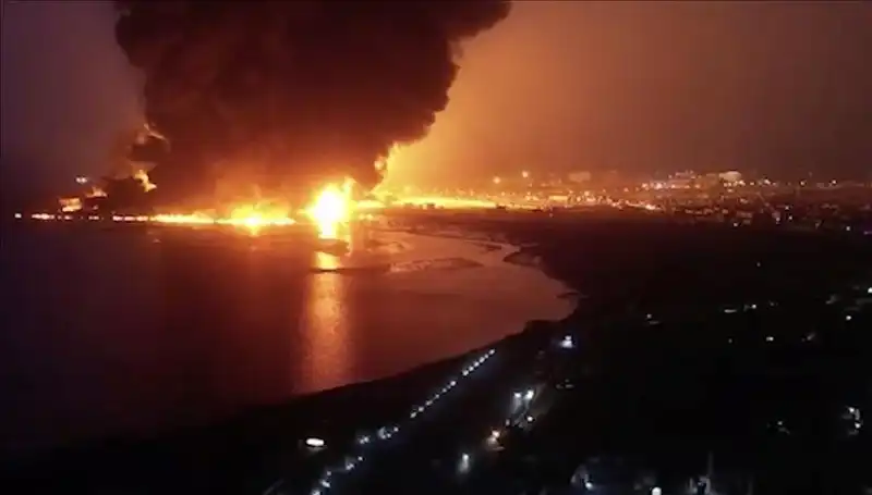 Yemen'de Türk Gemisine Şarapnel Isabet Etti: Olayın Ardındaki Gizem Ne?