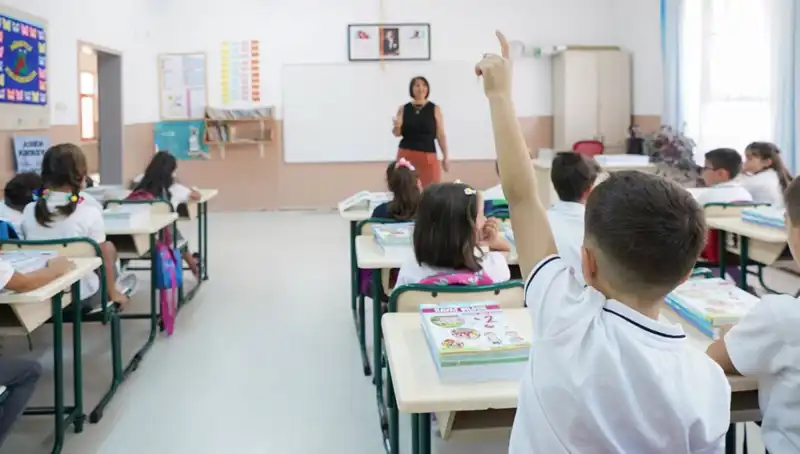 Ek ders parası bayram öncesi öğretmenlerin hesaplarına yatıyor mu?