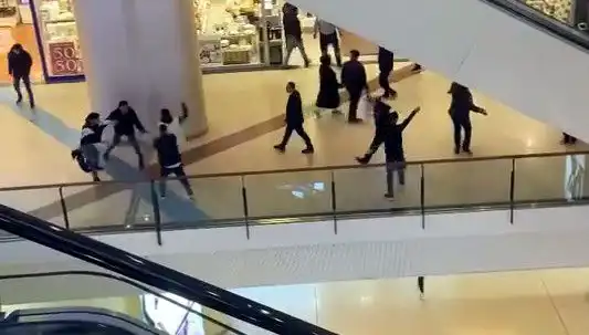 İstanbul’daki AVM’de Yaşanan Kavga Olayları Tüm Dikkatleri Üzerine Çekti