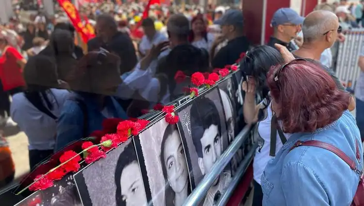 Madımak Olayı'nın 32. Yıldönümünde Sivas'ta Yaşananlar Yeniden Anlatılıyor