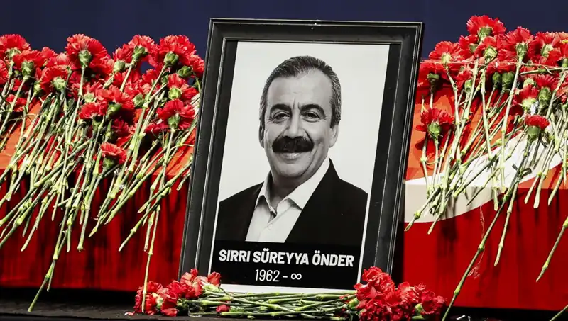 Meclis’te Sırrı Süreyya Önder Anması: Unutulmaz Bir Gün Geçirildi