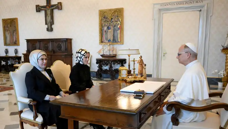 Emine Erdoğan ve Papa Leo’dan Gazze için Önemli Toplantı: Barış Mesajı