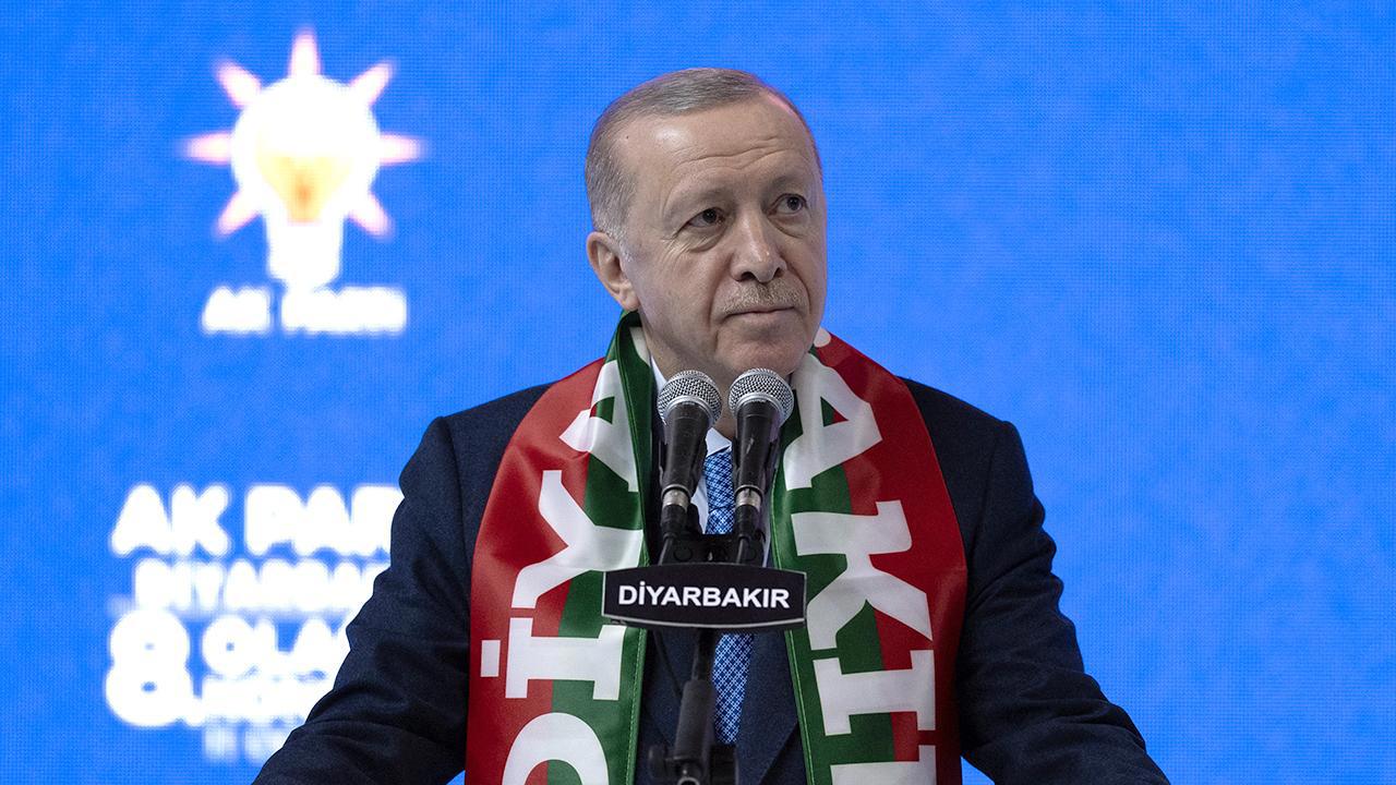 Erdoğan: Teröristlere karşı kararlı mücadele devam edecek
