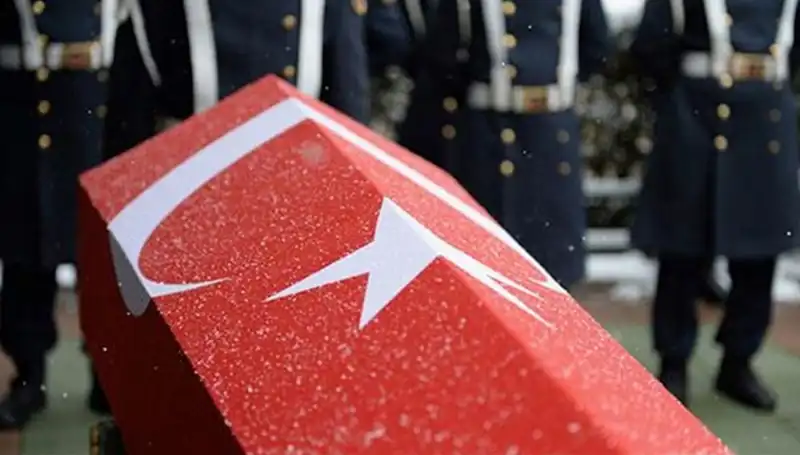 Pençe Kilit Operasyonu'nda Yaralanan Askerimiz Şehit Düştü, Türkiye’yi Yas Sarkıttı