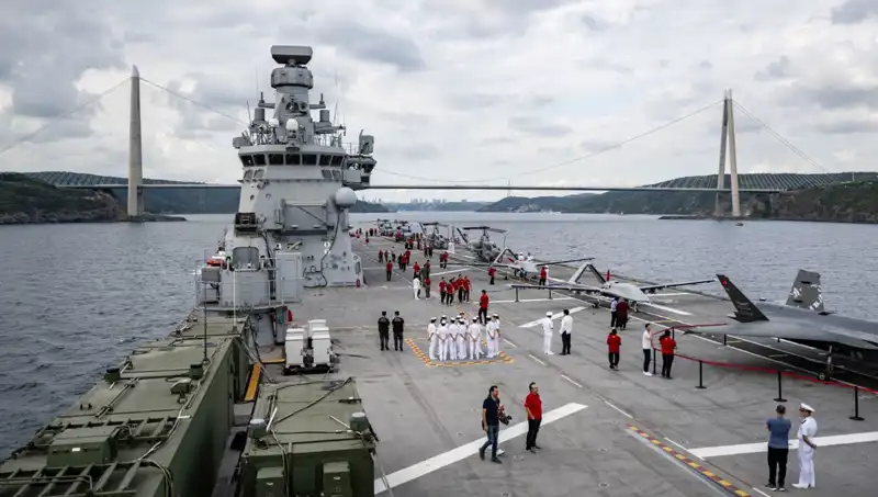 TCG Anadolu, Sarayburnu'ndan Eşsiz Bir Yolculuğa Çıkıyor