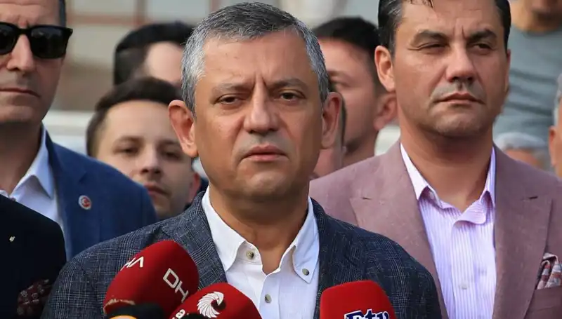 Özgür Özel’den Çarpıcı Açıklamalar: "Sandığı Ortadan Kaldırmak İstiyorlar!"