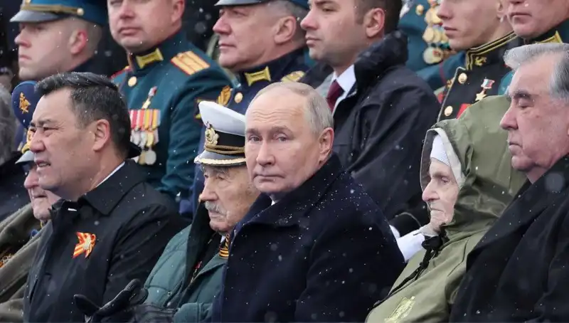 Rus Ordusu Genişliyor: Putin'den Askeri Büyüme İçin Tarihi Çağrı