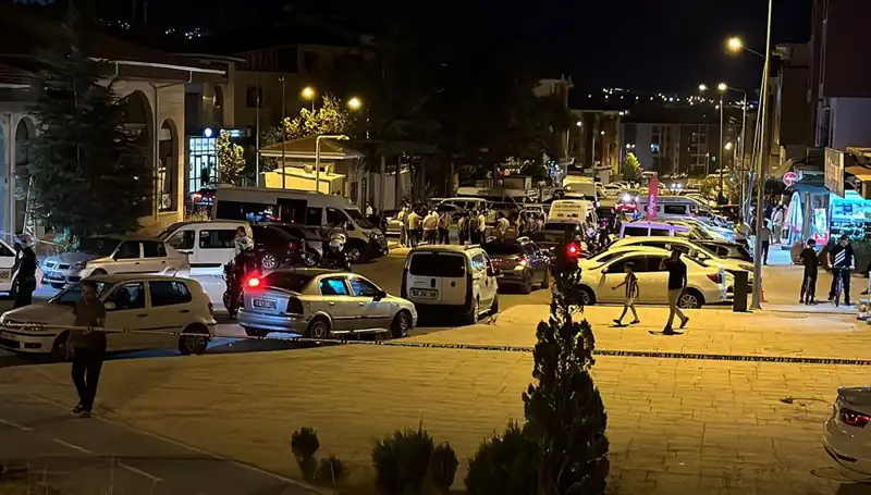 İki Aile Arasında Çıkan Kavga: 1 Ağır Yaralı, 3 Kişi Yaralandı