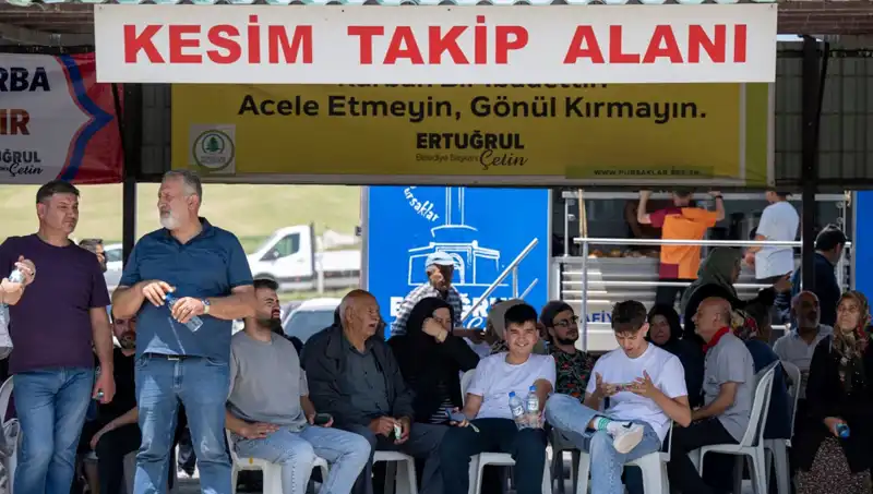 Ankara’daki Kurban Pazarlarında Yoğun İlgi ve Hareketlilik Yaşanıyor