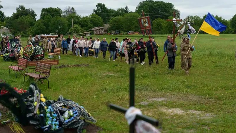 Ukrayna'da Savaşırken Hayatını Kaybeden İngiliz Askerin Hikayesi