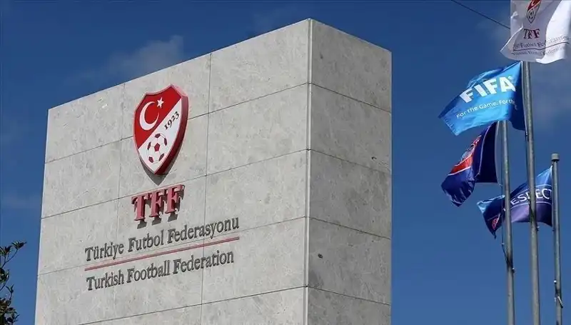 TFF'den Şok Karar: Profesyonel Liglerdeki Takım Sayısı Düşürülecek!