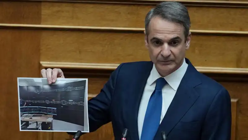 Yunanistan'da Şok Gelişme: Miçotakis Protestolar Sonrası Sürpriz Açıklama Yaptı