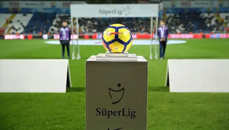 Süper Lig'de Pazar Ateşi: Unutulmaz Maçlar ve Heyecan Dolu Anlar!