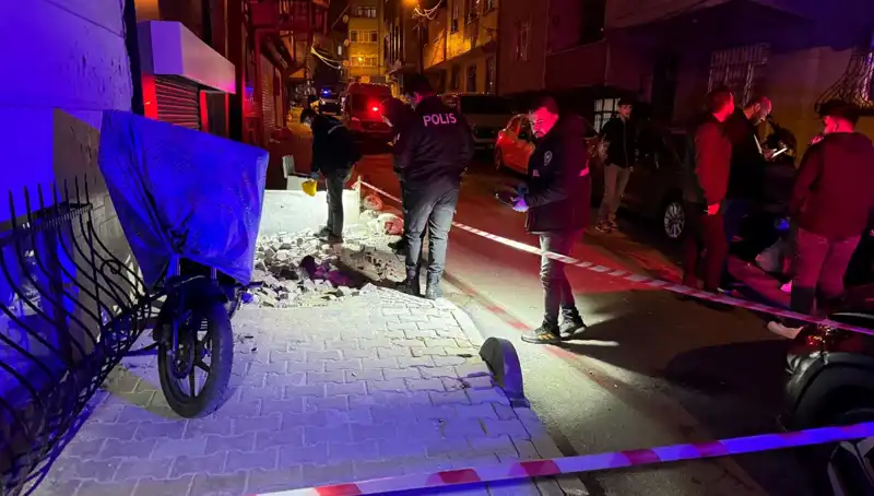 Küçükçekmece'de Plakasız Motosikletli Saldırı: Sır Perdesi Aralanıyor