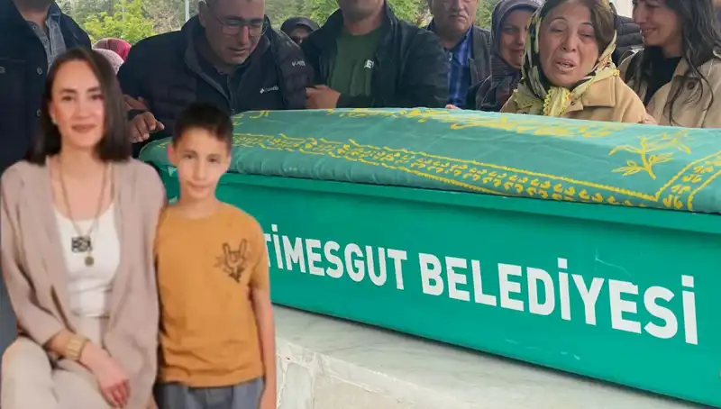 Merve Öğretmen ve Oğluna Gözyaşlarıyla Veda Töreni