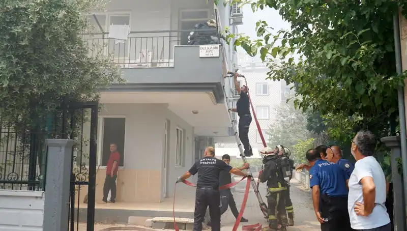 Arkadaş Kavgası Feci Sonuçlandı: Daireler Ateşe Verildi